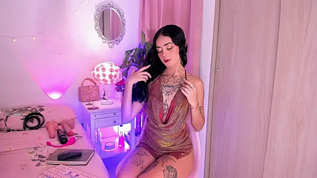 solecito    online show from March 23, 1:34 am