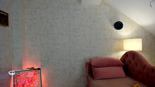 Kaya Sins online show from February 19, 5:18 am