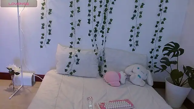 hellokitty  valery online show from March 10, 10:25 pm