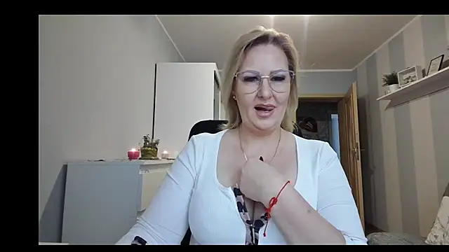 DianaLive online show from February 17, 7:07 am