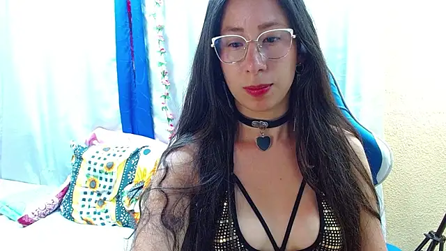 Gia leinn online show from March 20, 10:58 pm
