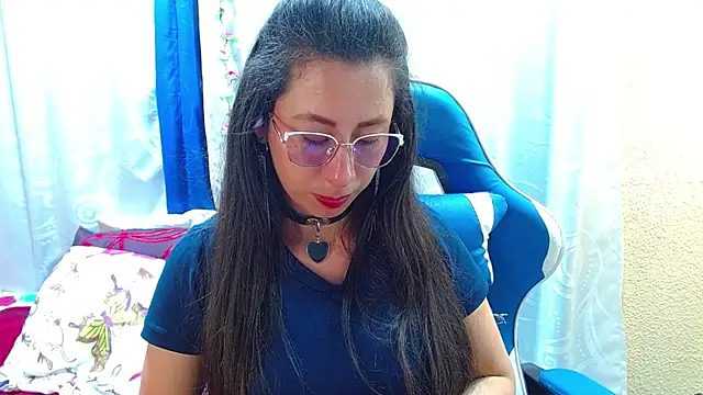 Gia leinn online show from March 13, 8:43 pm