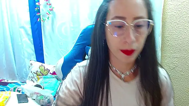 Gia leinn online show from November 22, 12:35 am