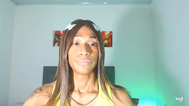 red veltet online show from March 18, 5:40 pm