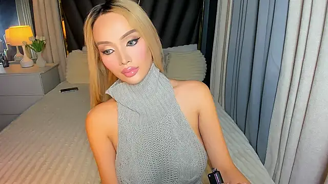 KylieSonique online show from February 22, 4:57 am