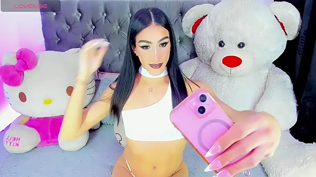 Julie Lovelyx1 online show from March 12, 4:37 am