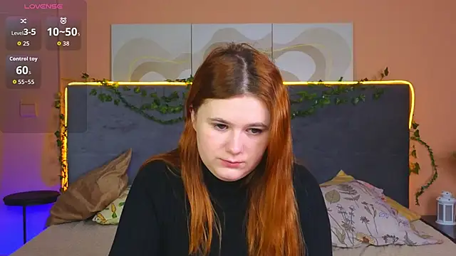 Eva Starlight online show from December 3, 4:15 am