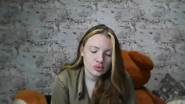 Eveline May online show from October 27, 3:18 pm