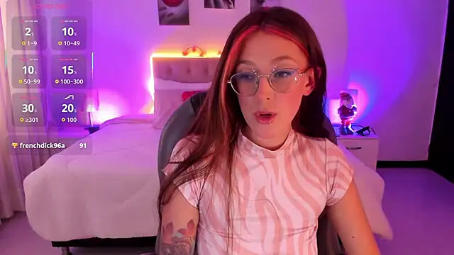 Emily Warren  online show from December 3, 7:38 pm