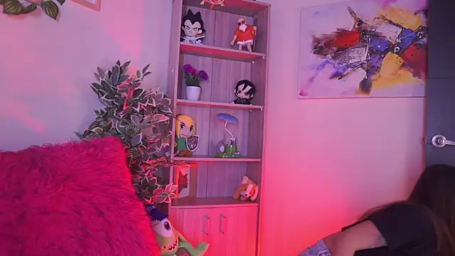 issa monterrey online show from March 30, 9:58 pm