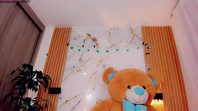 ValeriCardenas online show from April 7, 3:08 am