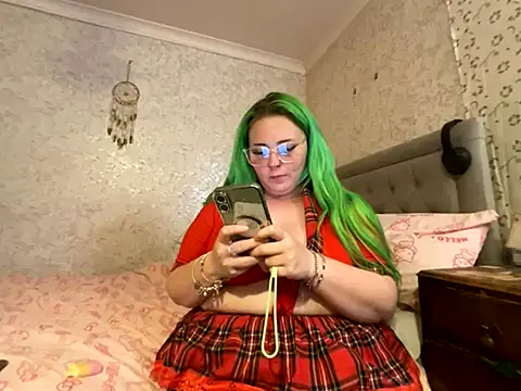 itsonlykjade online show from October 14, 8:33 pm