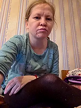 -Kathrine kit- online show from November 6, 9:15 am