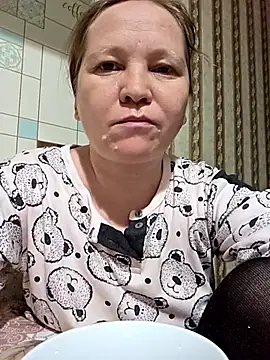 -Kathrine kit- online show from November 17, 5:57 pm