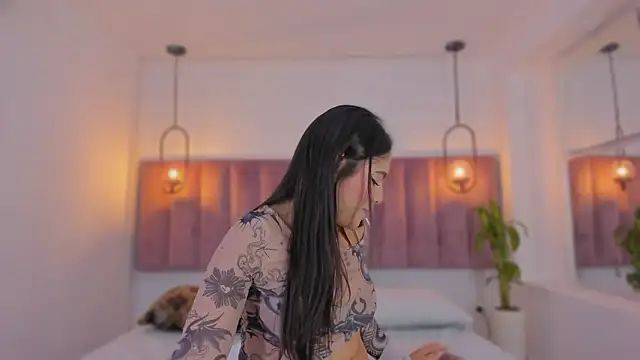 Haily b online show from March 8, 7:51 pm