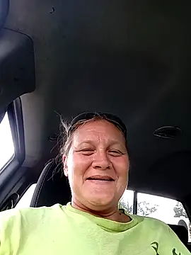 wetnwildforyou online show from December 1, 8:22 pm