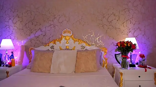 ScarlettWallace online show from November 7, 8:03 pm