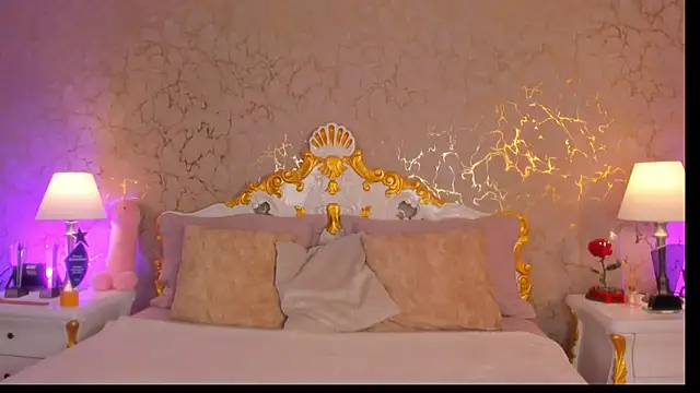 ScarlettWallace online show from February 9, 9:17 pm