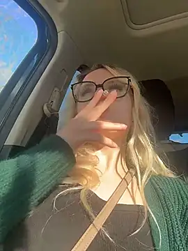 sluttypumpkin online show from November 28, 7:17 pm