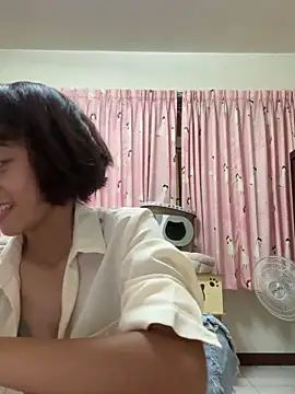 Snapshot of ladypaggy chatting on September 28, 2:55 pm ladypaggy online show from September 28, 2:55 pm