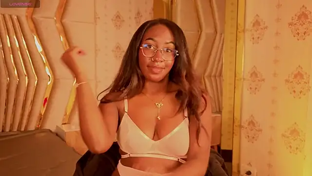 Qeen blackk online show from February 6, 11:52 pm