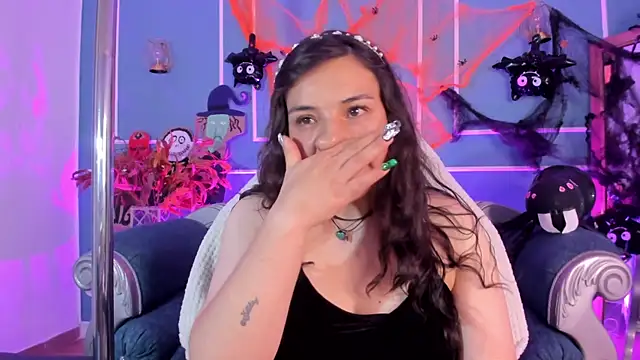 TaraTaylorr online show from October 30, 3:09 am