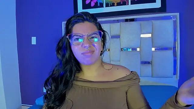 emilyy cooperr online show from February 24, 12:15 pm