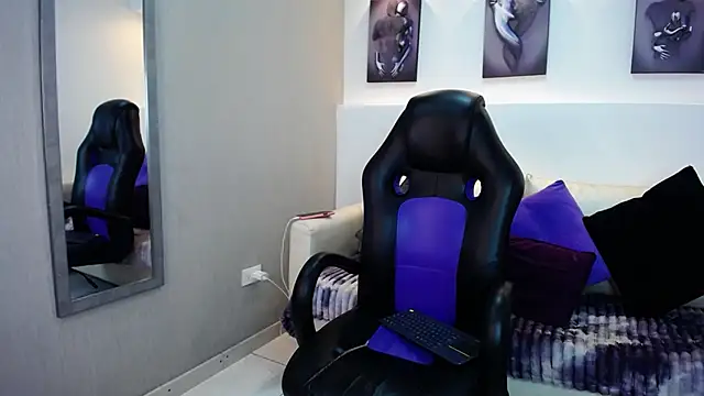 MiiaSuki online show from January 15, 5:35 am