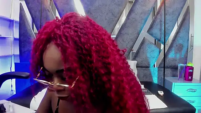 CandyMartinez  online show from November 7, 7:52 pm