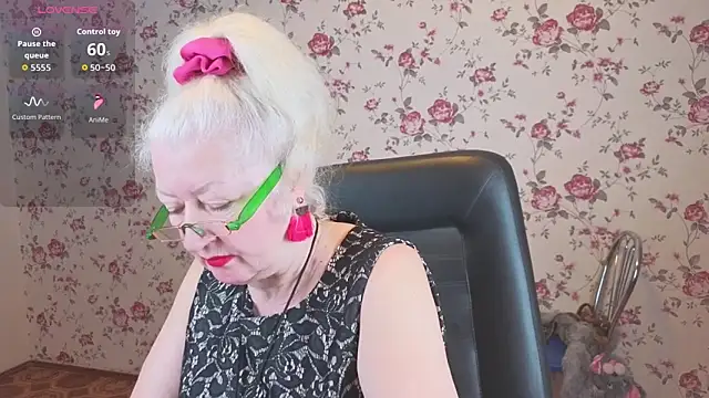 Maya Mayflower online show from February 10, 3:53 am