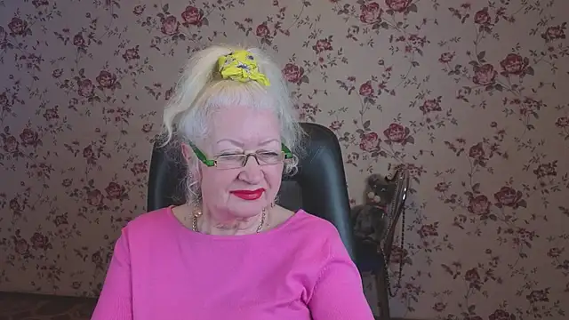 Maya Mayflower online show from January 12, 5:01 am