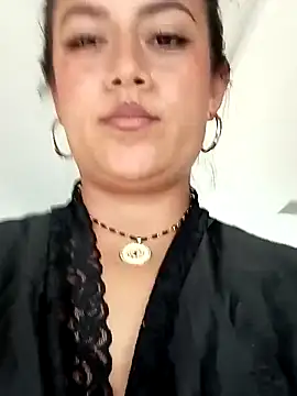 LeilaHiuston online show from April 17, 10:01 pm