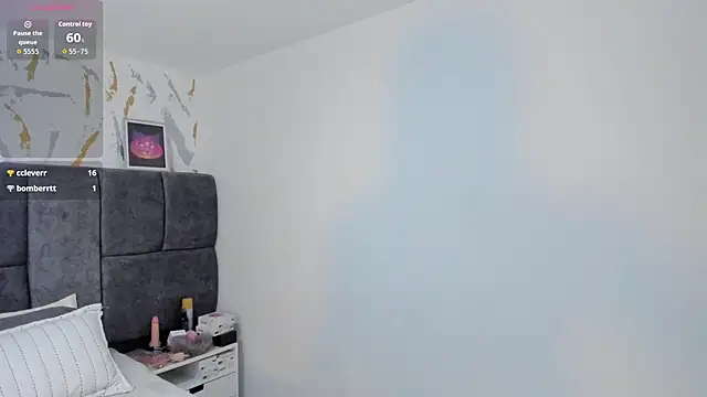 Cristal Velle online show from January 5, 5:27 pm