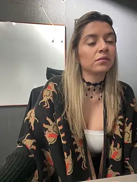 Isabella Varella online show from February 17, 12:48 pm