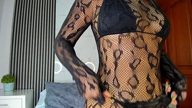 SarahLynn7 online show from June 19, 6:11 pm