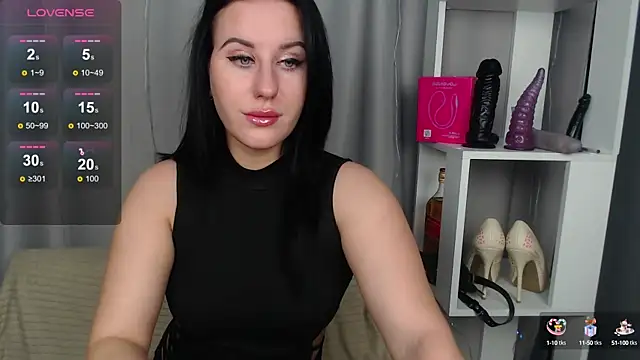 Snapshot of JuliyaMayss chatting on October 3, 2:49 am JuliyaMayss online show from October 3, 2:49 am