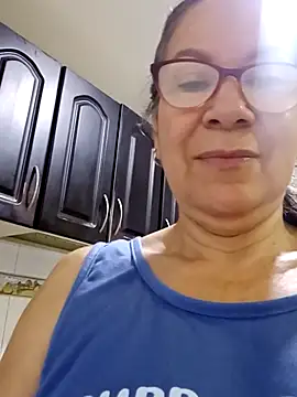 victoria wayne online show from October 10, 10:20 am