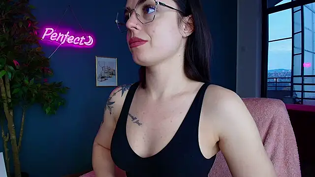 Perfect Moans online show from April 13, 4:03 am