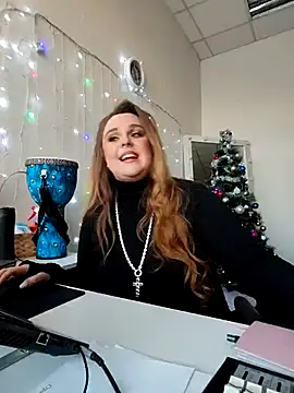 Juicy PeachLux online show from December 20, 7:56 am