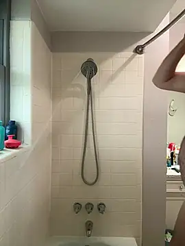 superbearboss online show from April 17, 4:53 pm