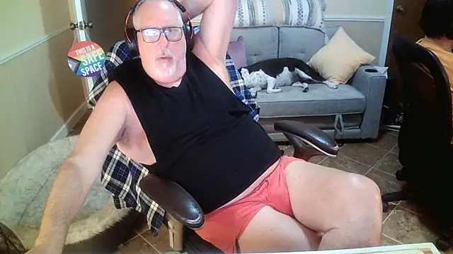 superbearboss online show from June 7, 12:39 am