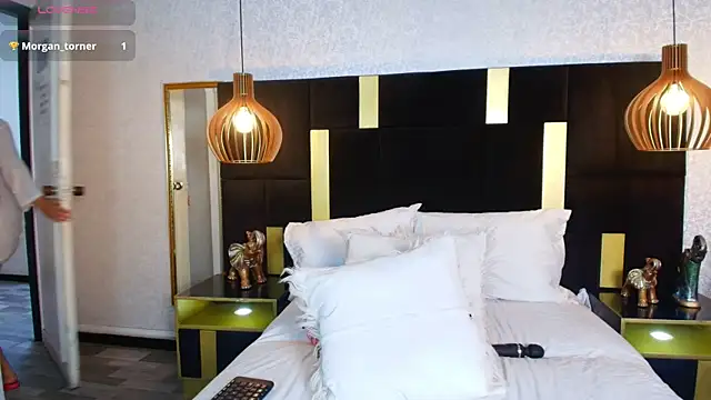 AlessandraLeroy online show from November 24, 1:24 pm