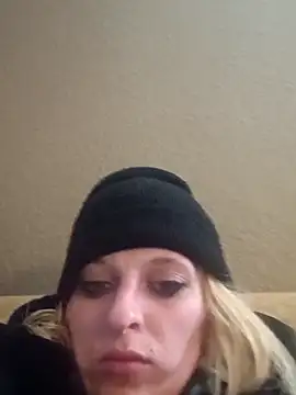 KITTYBOOBOOFUXX online show from November 19, 7:30 am