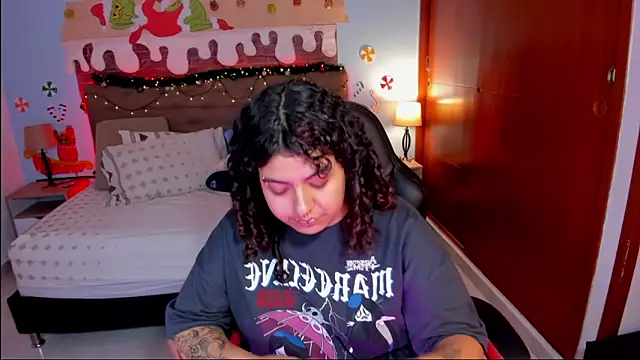  Lilly miller online show from December 14, 9:53 pm