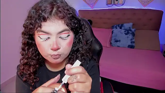  Lilly miller online show from November 21, 8:00 pm