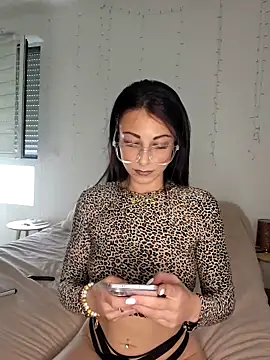 Moonlight-Temptation online show from October 22, 1:27 pm