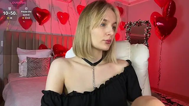  Vikky Moon  online show from February 23, 12:44 am