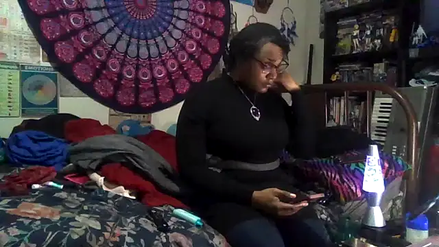 GardeniaFields online show from December 5, 3:17 am