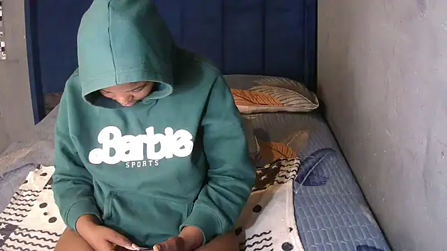 SexyShybarbie online show from March 2, 5:41 am