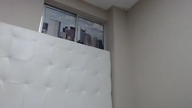 willow smitt online show from September 24, 12:48 pm